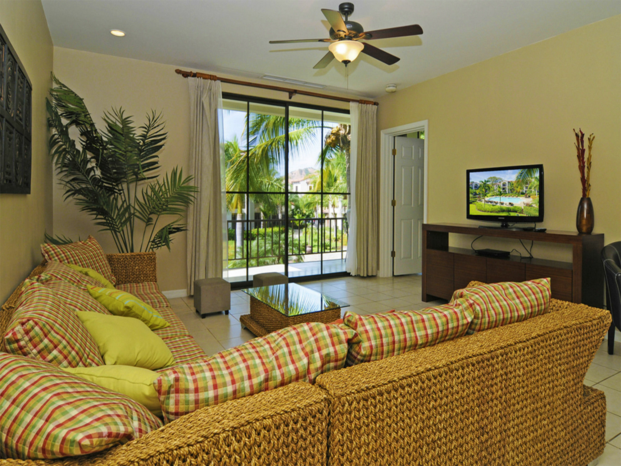 Pacifico Resort Condominiums Коко Екстериор снимка